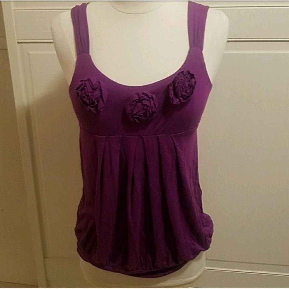 Adorable Purple Top With 3 Roses Across The Bosom Area ( M)